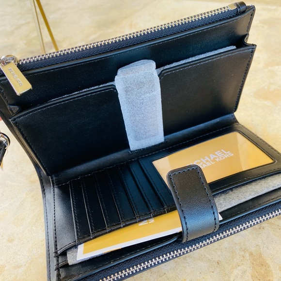 Michael Kors Graphic MK Large EW chain Xbody crossbody&wallet black white - Picture 10 of 12